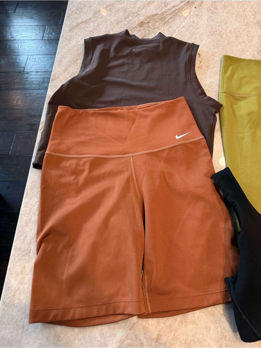 Nike women's workout lot - shorts x2, sports bra and top - Picture 2 of 8